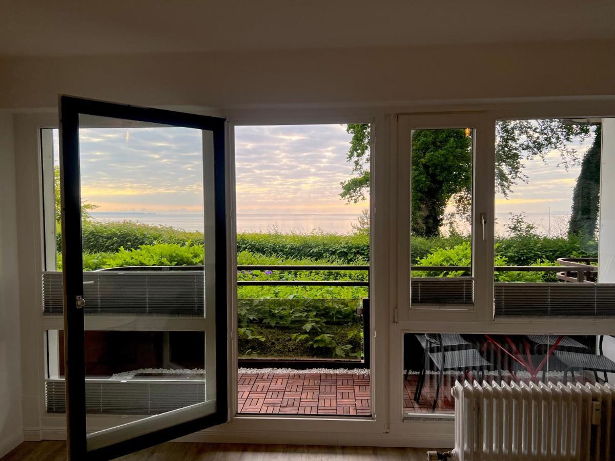 Moderne 3-Zi-Wohnung Mit Meerblick Direkt Am Strand Scharbeutz Exterior photo