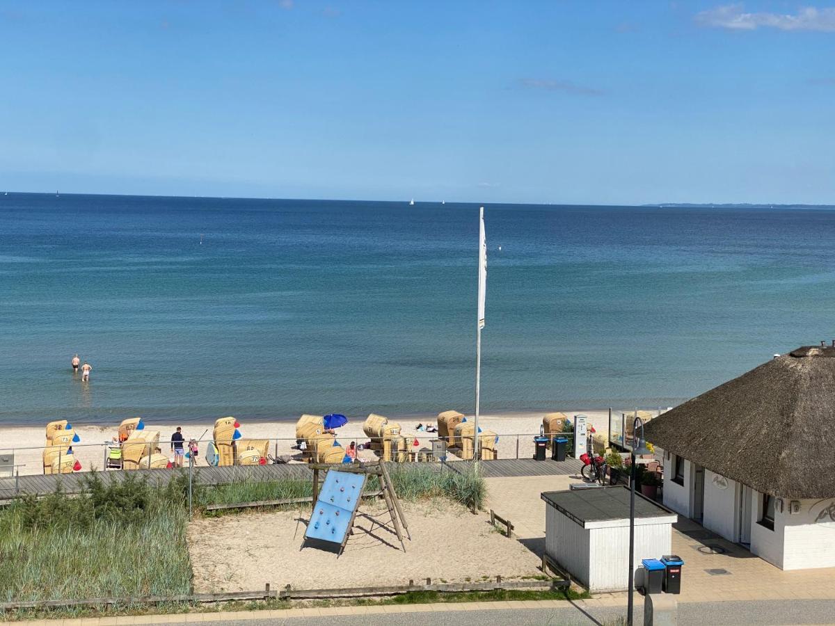 Moderne 3-Zi-Wohnung Mit Meerblick Direkt Am Strand Scharbeutz Exterior photo