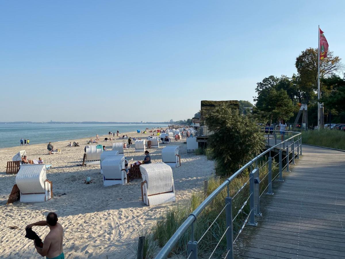 Moderne 3-Zi-Wohnung Mit Meerblick Direkt Am Strand Scharbeutz Exterior photo