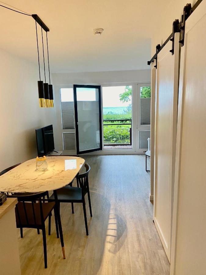Moderne 3-Zi-Wohnung Mit Meerblick Direkt Am Strand Scharbeutz Exterior photo